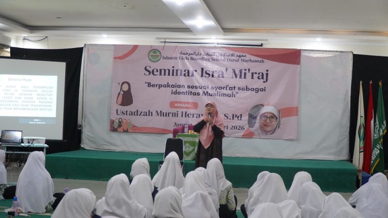 Seminar Isra’ Mi’raj, Dorong Kesadaran Pentingnya Menjaga Pakaian Sesuai Syariat Islam